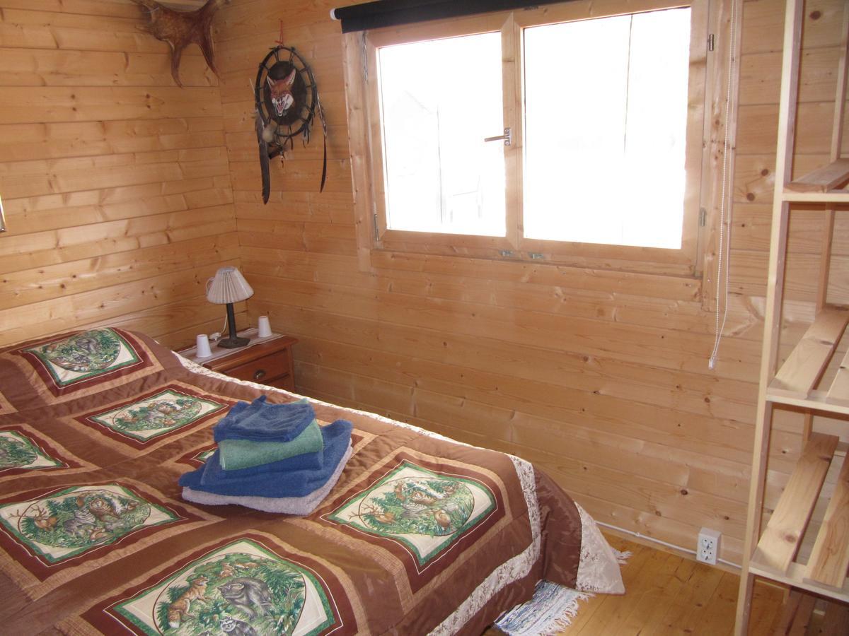 Sun Dance Ranch Bed & Breakfast Eksharad Exterior photo